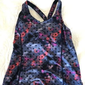 Lululemon kanto catch me tank NEVER WORN size 10
